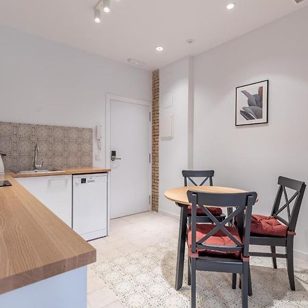 Modern Apartment Close To City Centre Valencia Eksteriør billede